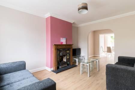 Solihull/Nec/Airport 3 Bedroom Semi-Detached House Birmingham Bagian luar foto