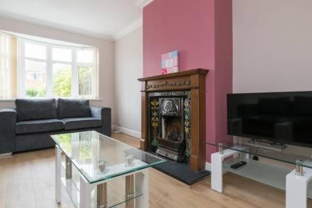 Solihull/Nec/Airport 3 Bedroom Semi-Detached House Birmingham Bagian luar foto